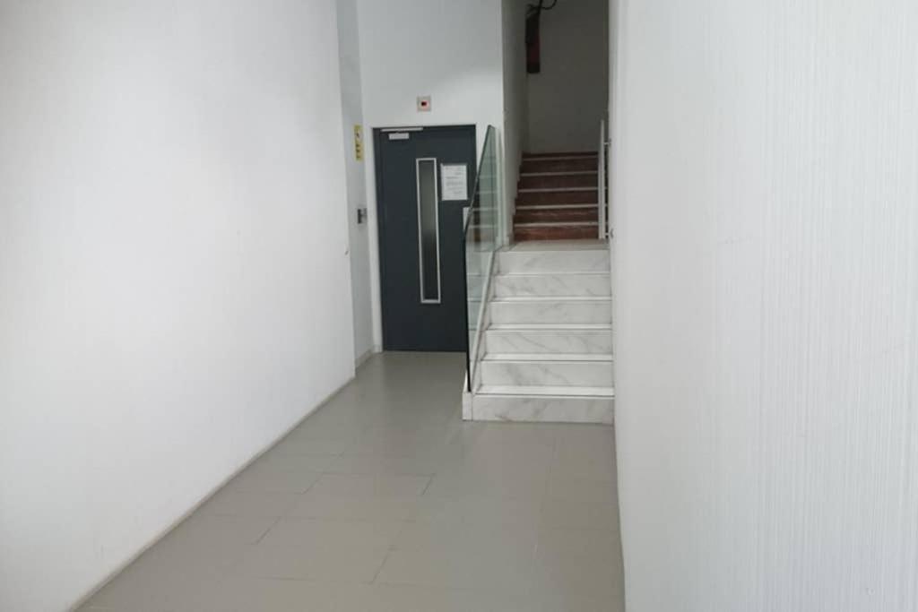 Espacioso Y Centrico Piso Con Zona Chill-Out อาลิกันเต ภายนอก รูปภาพ