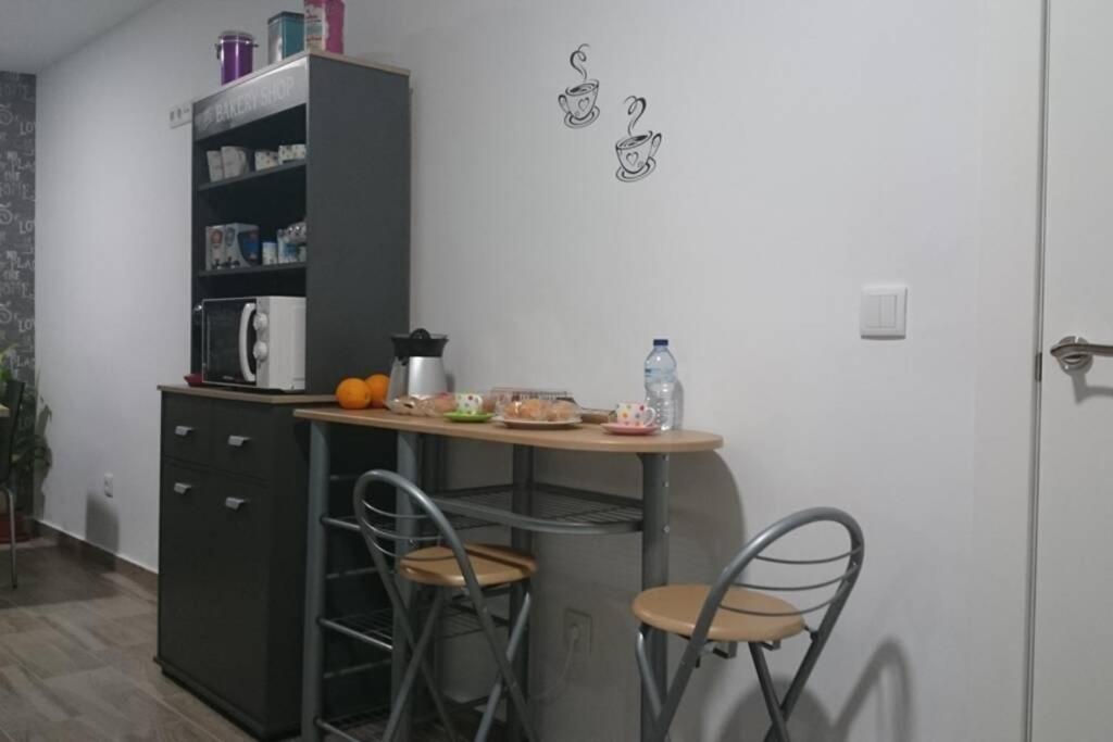 Espacioso Y Centrico Piso Con Zona Chill-Out อาลิกันเต ภายนอก รูปภาพ