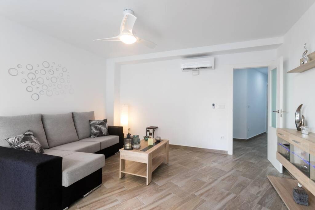 Espacioso Y Centrico Piso Con Zona Chill-Out อาลิกันเต ภายนอก รูปภาพ
