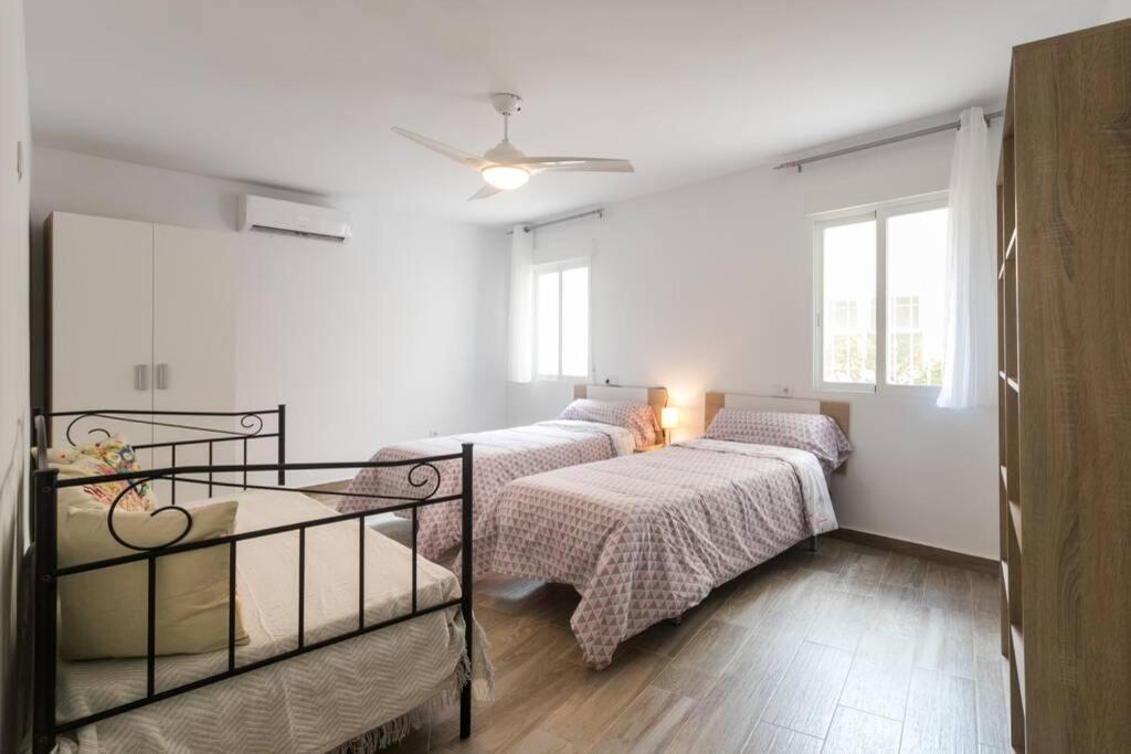 Espacioso Y Centrico Piso Con Zona Chill-Out อาลิกันเต ภายนอก รูปภาพ
