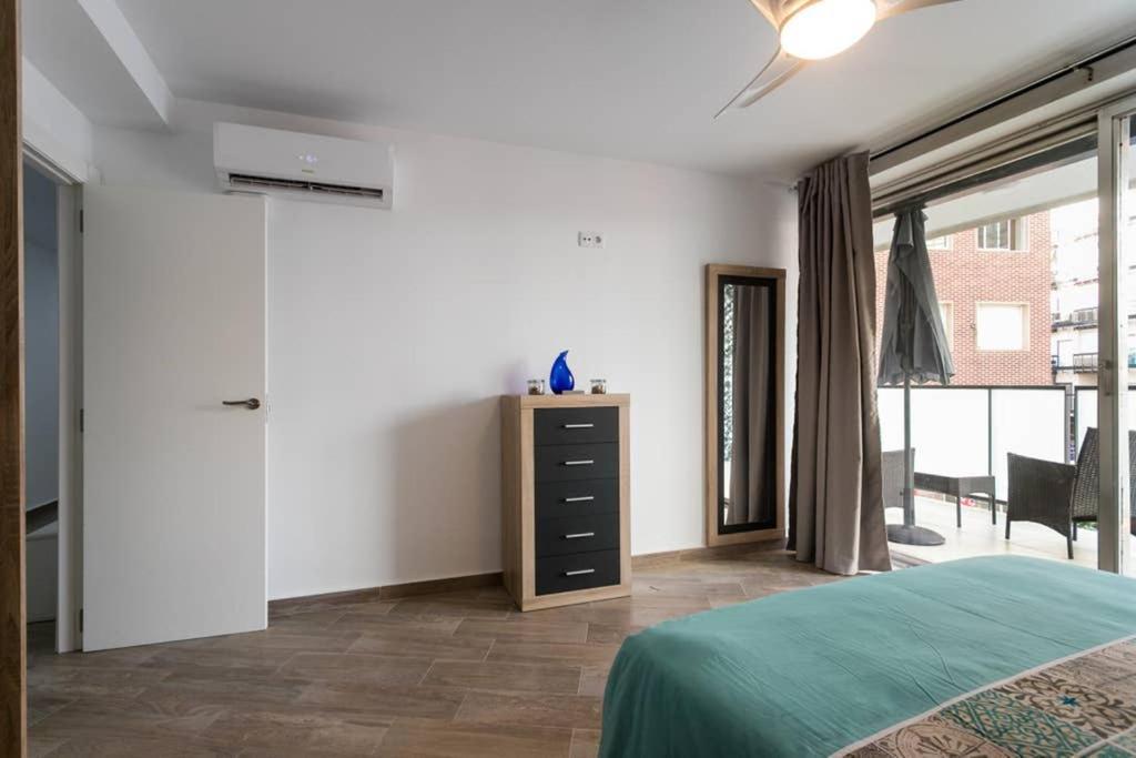 Espacioso Y Centrico Piso Con Zona Chill-Out Apartment อาลิกันเต ภายนอก รูปภาพ