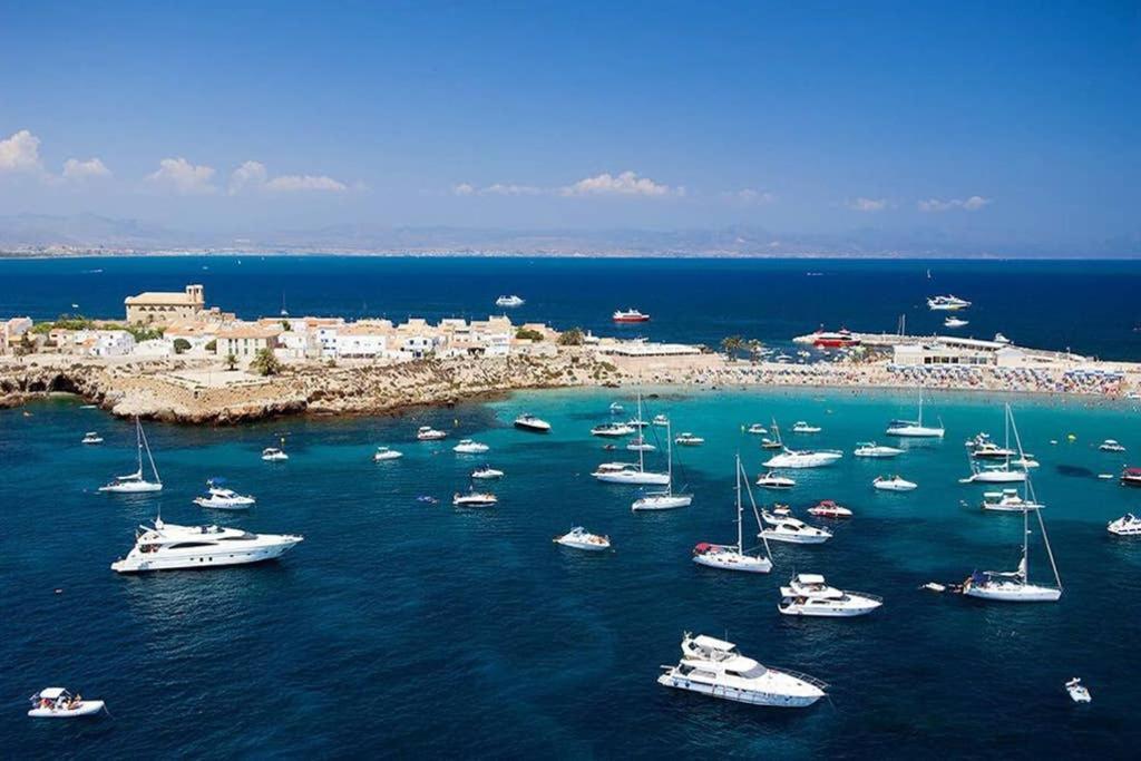Espacioso Y Centrico Piso Con Zona Chill-Out อาลิกันเต ภายนอก รูปภาพ