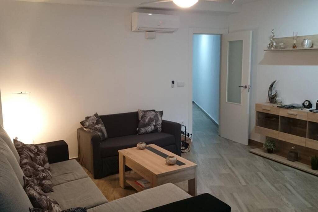 Espacioso Y Centrico Piso Con Zona Chill-Out อาลิกันเต ภายนอก รูปภาพ