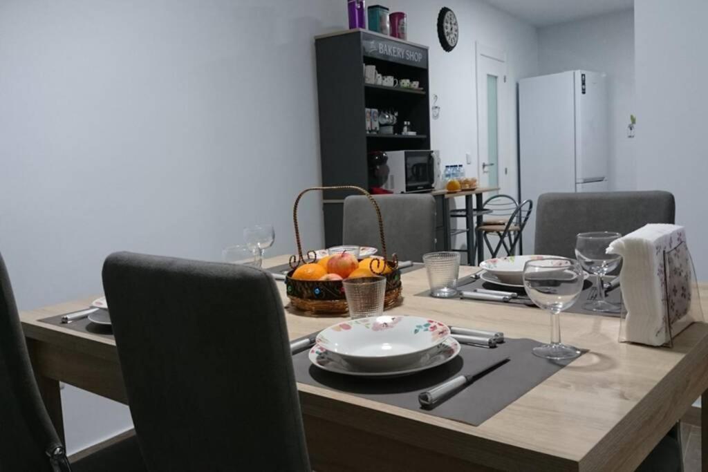 Espacioso Y Centrico Piso Con Zona Chill-Out อาลิกันเต ภายนอก รูปภาพ