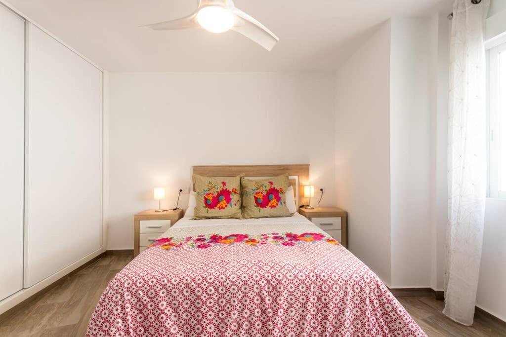 Espacioso Y Centrico Piso Con Zona Chill-Out อาลิกันเต ภายนอก รูปภาพ
