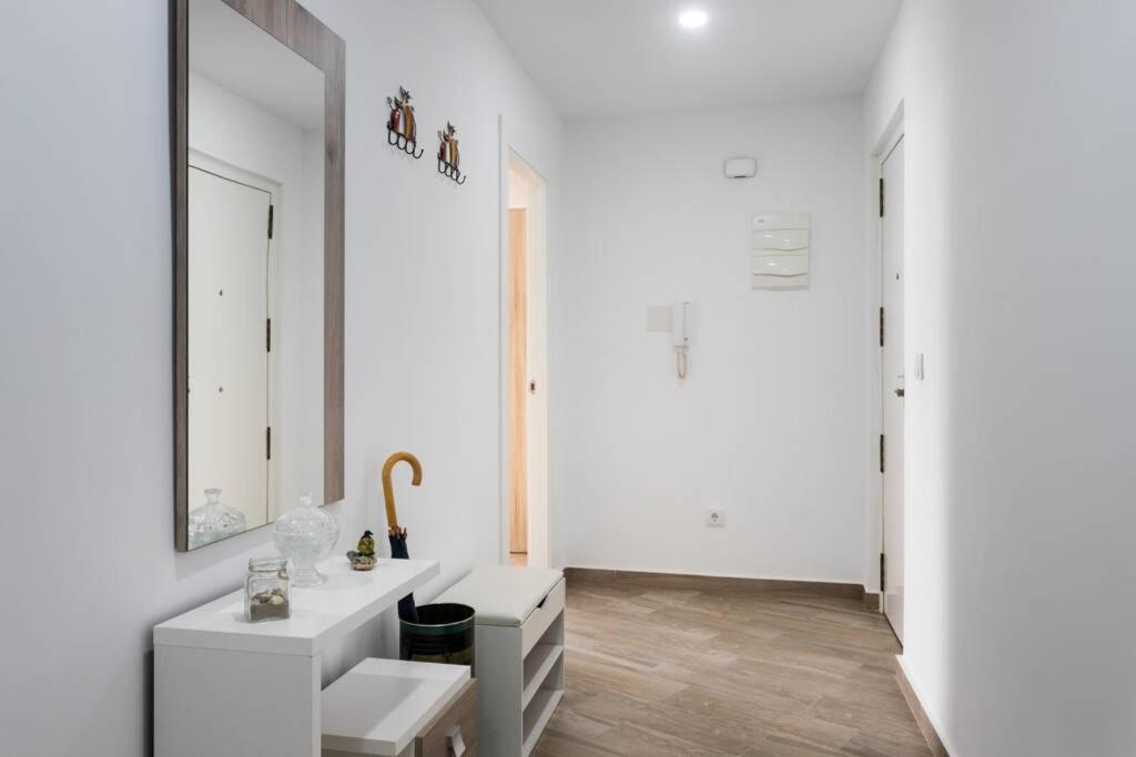 Espacioso Y Centrico Piso Con Zona Chill-Out อาลิกันเต ภายนอก รูปภาพ